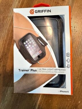 Griffin Trainer Plus Armband for iPhone 6 Black ~ New in Box